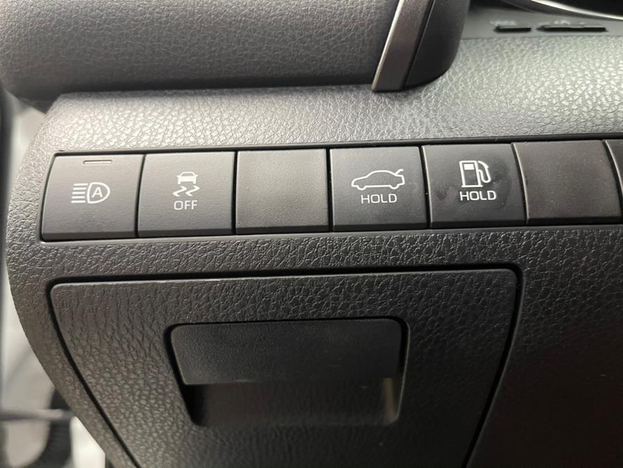 Used Toyota Camry SE Auto (Natl) 2020 | 5 Towns Drive. Inwood, New York Used Toyota Camry SE Auto (Natl) 2020 | 5 Towns Drive. Inwood, New York
