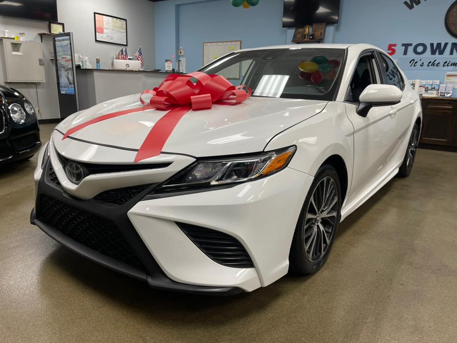 Used Toyota Camry SE Auto (Natl) 2020 | 5 Towns Drive. Inwood, New York Used Toyota Camry SE Auto (Natl) 2020 | 5 Towns Drive. Inwood, New York