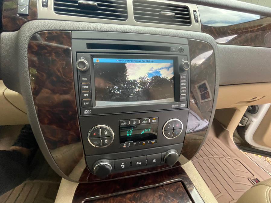 Used GMC Yukon AWD 4dr 1500 Denali 2010 | Lava Motors 2 Inc. Canton, Connecticut Used GMC Yukon AWD 4dr 1500 Denali 2010 | Lava Motors 2 Inc. Canton, Connecticut