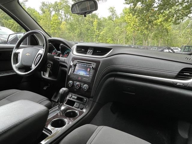 Used Chevrolet Traverse LT 2017 | Blasius Federal Road. Brookfield, Connecticut Used Chevrolet Traverse LT 2017 | Blasius Federal Road. Brookfield, Connecticut