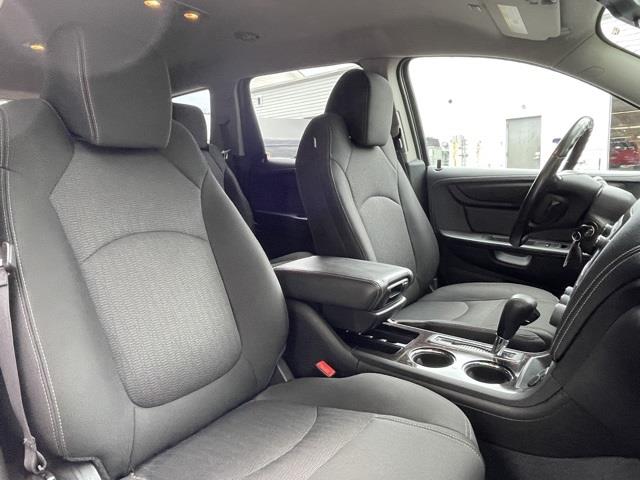 Used Chevrolet Traverse LT 2017 | Blasius Federal Road. Brookfield, Connecticut Used Chevrolet Traverse LT 2017 | Blasius Federal Road. Brookfield, Connecticut