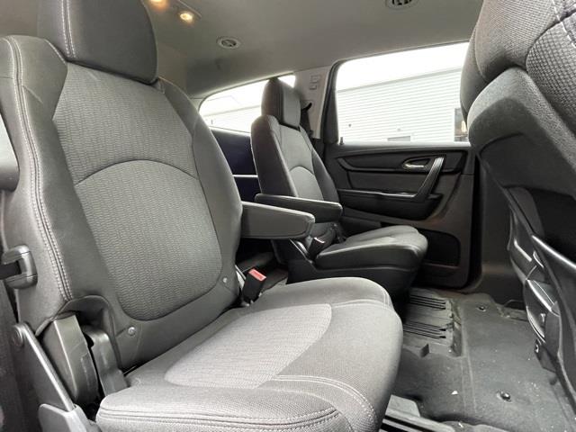 Used Chevrolet Traverse LT 2017 | Blasius Federal Road. Brookfield, Connecticut Used Chevrolet Traverse LT 2017 | Blasius Federal Road. Brookfield, Connecticut