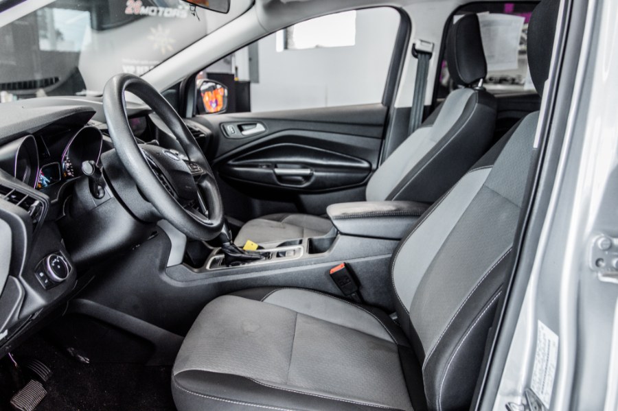 Used Ford Escape SE FWD 2019 | 26 Motors Long Island. ELMONT, New York Used Ford Escape SE FWD 2019 | 26 Motors Long Island. ELMONT, New York