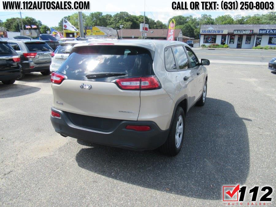 2015 Jeep Cherokee 4WD 4dr Sport, available for sale in Patchogue, New York | 112 Auto Sales. Patchogue, New York 2015 Jeep Cherokee 4WD 4dr Sport, available for sale in Patchogue, New York | 112 Auto Sales. Patchogue, New York
