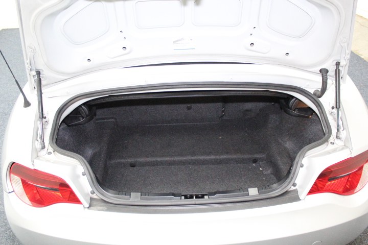 Used BMW Z4 Z4 2dr Roadster 3.0i 2006 | New England Auto Sales LLC. Plainville, Connecticut Used BMW Z4 Z4 2dr Roadster 3.0i 2006 | New England Auto Sales LLC. Plainville, Connecticut