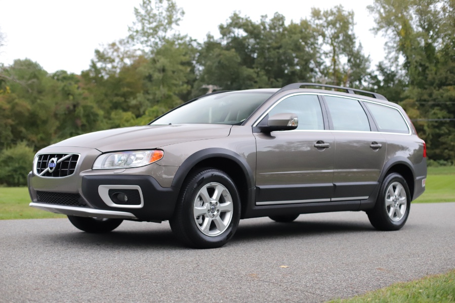 2010 Volvo XC70 Base, available for sale in North Salem, New York | Meccanic Shop North Inc. North Salem, New York 2010 Volvo XC70 Base, available for sale in North Salem, New York | Meccanic Shop North Inc. North Salem, New York