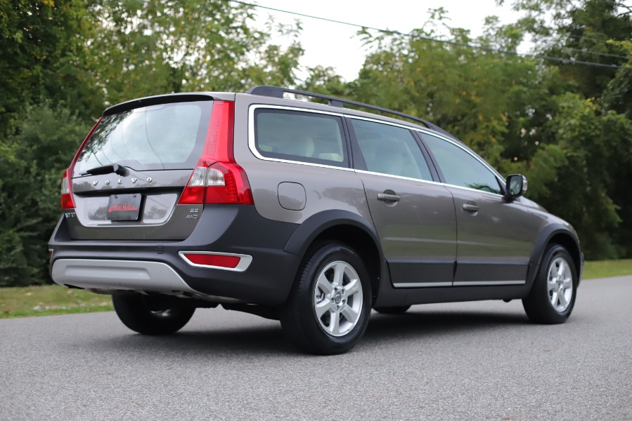 2010 Volvo XC70 Base, available for sale in North Salem, New York | Meccanic Shop North Inc. North Salem, New York 2010 Volvo XC70 Base, available for sale in North Salem, New York | Meccanic Shop North Inc. North Salem, New York