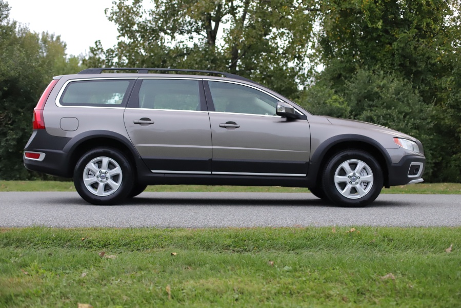 2010 Volvo XC70 Base, available for sale in North Salem, New York | Meccanic Shop North Inc. North Salem, New York 2010 Volvo XC70 Base, available for sale in North Salem, New York | Meccanic Shop North Inc. North Salem, New York