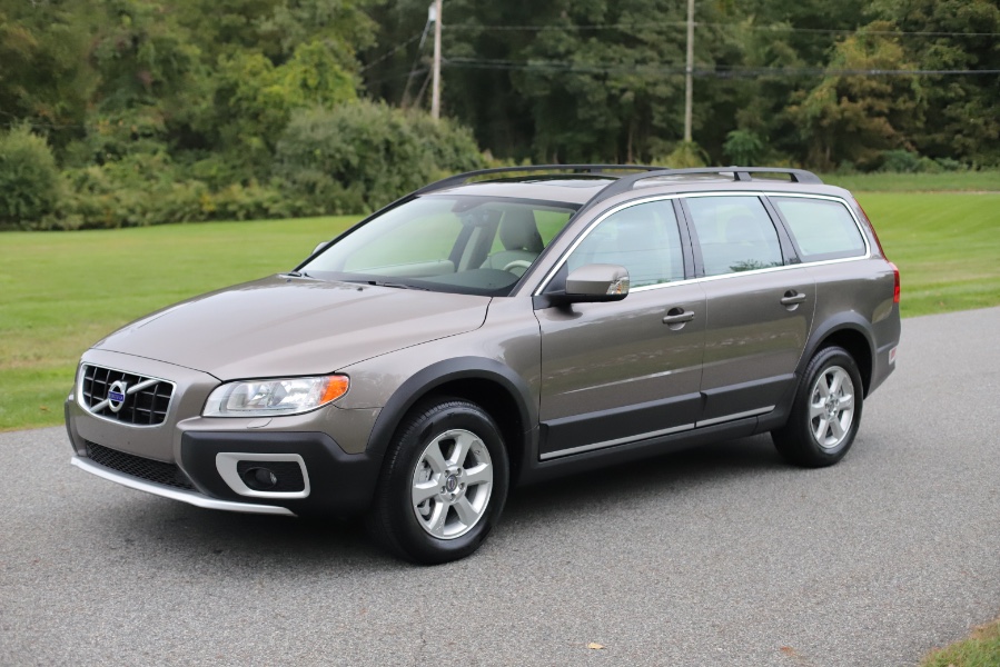 2010 Volvo XC70 Base, available for sale in North Salem, New York | Meccanic Shop North Inc. North Salem, New York 2010 Volvo XC70 Base, available for sale in North Salem, New York | Meccanic Shop North Inc. North Salem, New York