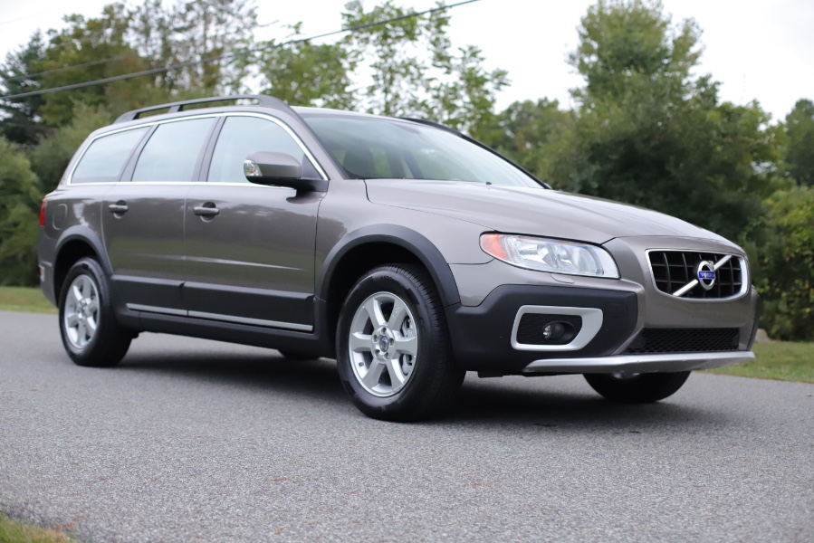 2010 Volvo XC70 Base, available for sale in North Salem, New York | Meccanic Shop North Inc. North Salem, New York 2010 Volvo XC70 Base, available for sale in North Salem, New York | Meccanic Shop North Inc. North Salem, New York