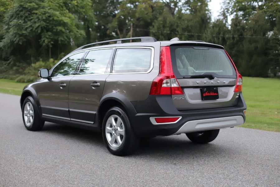 2010 Volvo XC70 Base, available for sale in North Salem, New York | Meccanic Shop North Inc. North Salem, New York 2010 Volvo XC70 Base, available for sale in North Salem, New York | Meccanic Shop North Inc. North Salem, New York