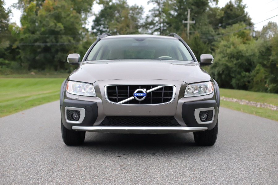 2010 Volvo XC70 Base, available for sale in North Salem, New York | Meccanic Shop North Inc. North Salem, New York 2010 Volvo XC70 Base, available for sale in North Salem, New York | Meccanic Shop North Inc. North Salem, New York