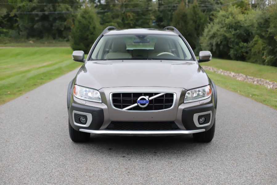 2010 Volvo XC70 Base, available for sale in North Salem, New York | Meccanic Shop North Inc. North Salem, New York 2010 Volvo XC70 Base, available for sale in North Salem, New York | Meccanic Shop North Inc. North Salem, New York