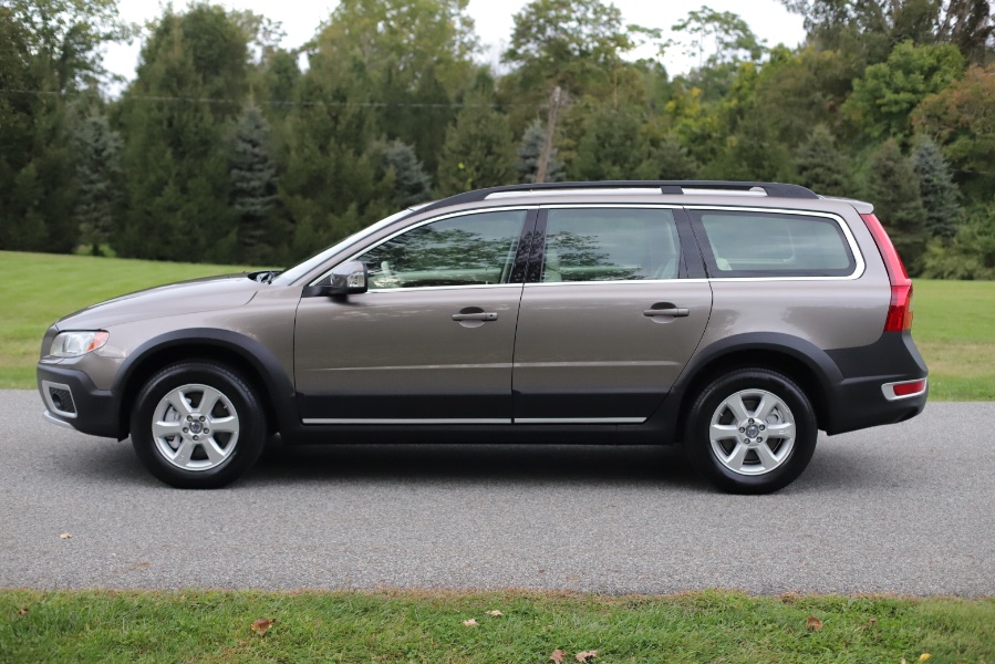 2010 Volvo XC70 Base, available for sale in North Salem, New York | Meccanic Shop North Inc. North Salem, New York 2010 Volvo XC70 Base, available for sale in North Salem, New York | Meccanic Shop North Inc. North Salem, New York