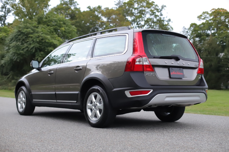 2010 Volvo XC70 Base, available for sale in North Salem, New York | Meccanic Shop North Inc. North Salem, New York 2010 Volvo XC70 Base, available for sale in North Salem, New York | Meccanic Shop North Inc. North Salem, New York