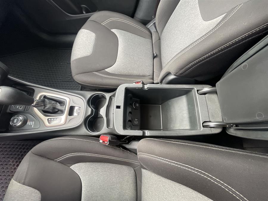 Used Jeep Cherokee 4WD 4dr Latitude 2014 | Wiz Leasing Inc. Stratford, Connecticut Used Jeep Cherokee 4WD 4dr Latitude 2014 | Wiz Leasing Inc. Stratford, Connecticut