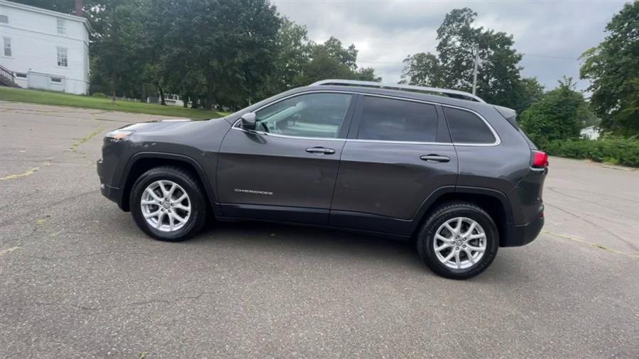 Used Jeep Cherokee 4WD 4dr Latitude 2014 | Wiz Leasing Inc. Stratford, Connecticut Used Jeep Cherokee 4WD 4dr Latitude 2014 | Wiz Leasing Inc. Stratford, Connecticut