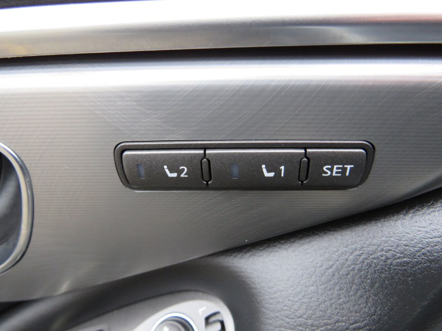 2017 INFINITI Q60 2.0t Premium AWD, available for sale in Middle Village, New York | Road Masters II INC. Middle Village, New York 2017 INFINITI Q60 2.0t Premium AWD, available for sale in Middle Village, New York | Road Masters II INC. Middle Village, New York
