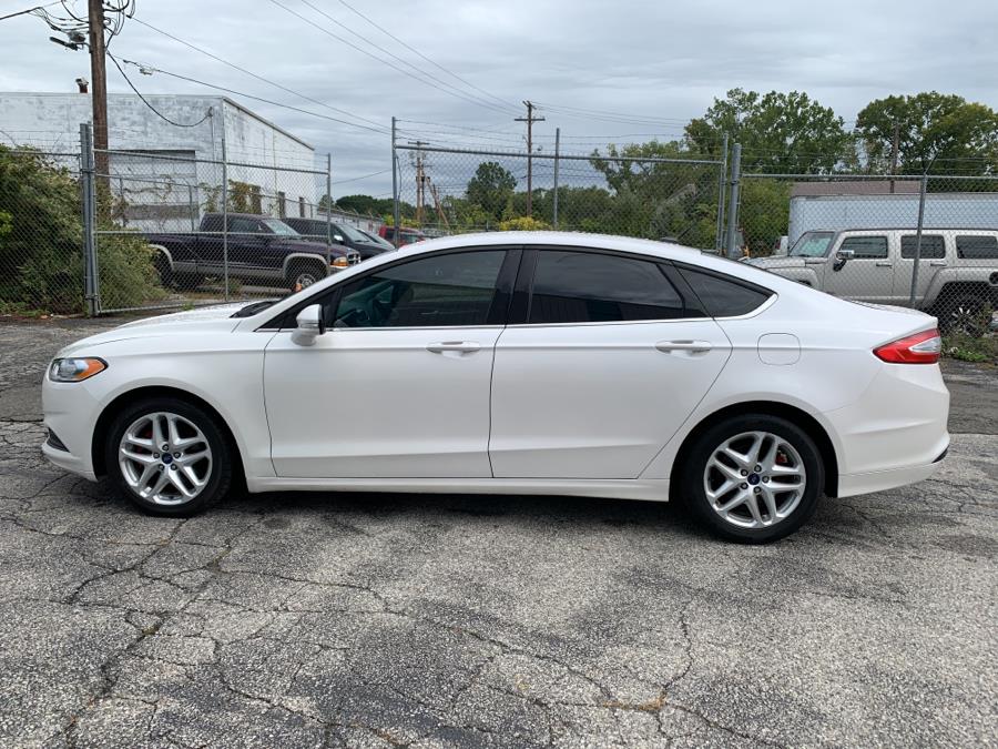 2016 Ford Fusion 4dr Sdn SE FWD, available for sale in Milford, Connecticut | Dealertown Auto Wholesalers. Milford, Connecticut 2016 Ford Fusion 4dr Sdn SE FWD, available for sale in Milford, Connecticut | Dealertown Auto Wholesalers. Milford, Connecticut
