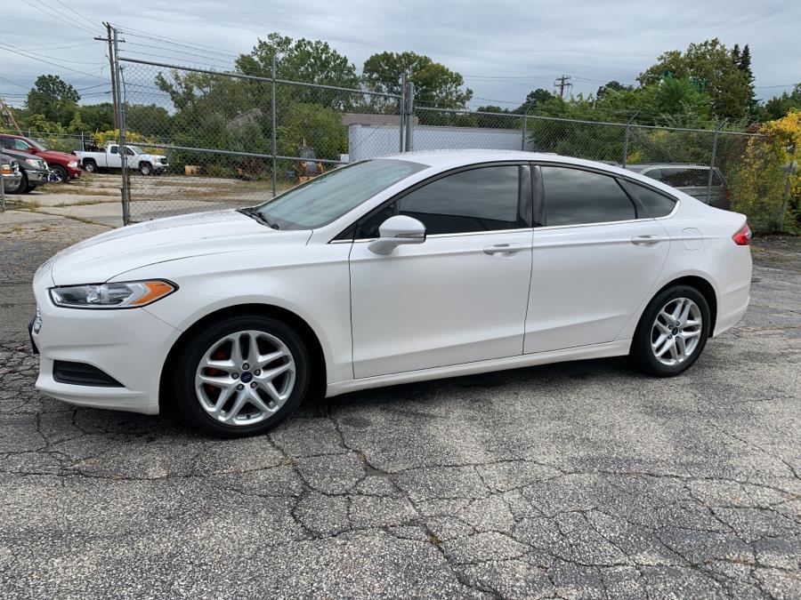 2016 Ford Fusion 4dr Sdn SE FWD, available for sale in Milford, Connecticut | Dealertown Auto Wholesalers. Milford, Connecticut 2016 Ford Fusion 4dr Sdn SE FWD, available for sale in Milford, Connecticut | Dealertown Auto Wholesalers. Milford, Connecticut