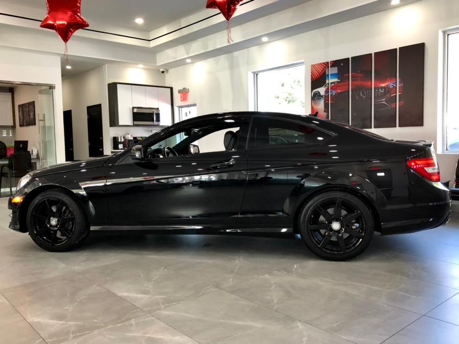 Used Mercedes-Benz C-Class 2dr Cpe C 350 4MATIC 2015 | Luxury Motor Club. Franklin Square, New York Used Mercedes-Benz C-Class 2dr Cpe C 350 4MATIC 2015 | Luxury Motor Club. Franklin Square, New York