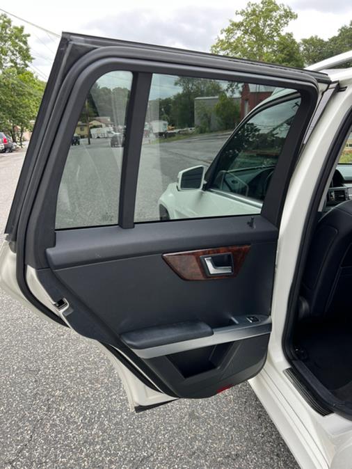 2012 Mercedes-Benz GLK-Class 4MATIC 4dr GLK350, available for sale in Ashland, Massachusetts | New Beginning Auto Service Inc. Ashland, Massachusetts 2012 Mercedes-Benz GLK-Class 4MATIC 4dr GLK350, available for sale in Ashland, Massachusetts | New Beginning Auto Service Inc. Ashland, Massachusetts