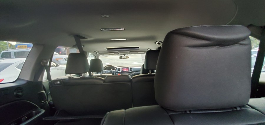 Used Honda Pilot EX-L AWD 2017 | Rubber Bros Auto World. Brooklyn, New York Used Honda Pilot EX-L AWD 2017 | Rubber Bros Auto World. Brooklyn, New York