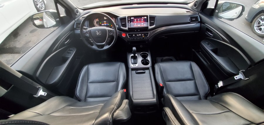 Used Honda Pilot EX-L AWD 2017 | Rubber Bros Auto World. Brooklyn, New York Used Honda Pilot EX-L AWD 2017 | Rubber Bros Auto World. Brooklyn, New York