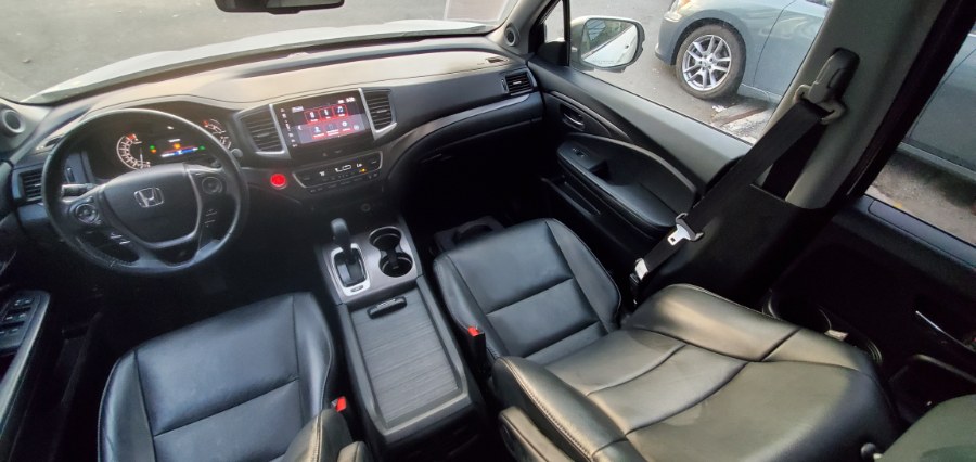 Used Honda Pilot EX-L AWD 2017 | Rubber Bros Auto World. Brooklyn, New York Used Honda Pilot EX-L AWD 2017 | Rubber Bros Auto World. Brooklyn, New York