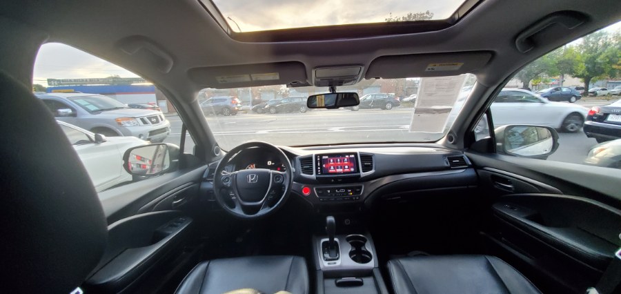 Used Honda Pilot EX-L AWD 2017 | Rubber Bros Auto World. Brooklyn, New York Used Honda Pilot EX-L AWD 2017 | Rubber Bros Auto World. Brooklyn, New York