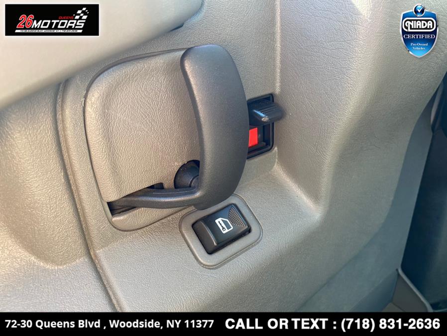 Used Chevrolet Express Passenger RWD 3500 135" LT 2019 | 26 Motors Queens. Woodside, New York Used Chevrolet Express Passenger RWD 3500 135" LT 2019 | 26 Motors Queens. Woodside, New York