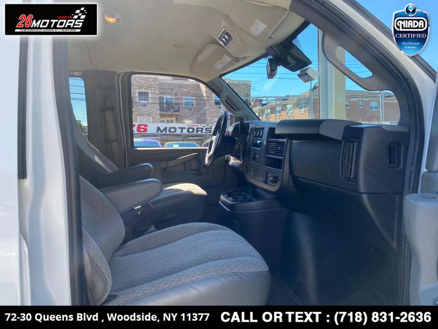 Used Chevrolet Express Passenger RWD 3500 135" LT 2019 | 26 Motors Queens. Woodside, New York Used Chevrolet Express Passenger RWD 3500 135" LT 2019 | 26 Motors Queens. Woodside, New York