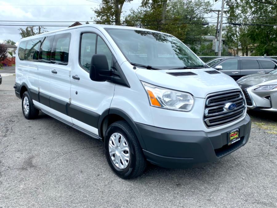 Used Ford Transit Wagon T-350 148" Low Roof XLT Swing-Out RH Dr 2016 | Easy Credit of Jersey. Little Ferry, New Jersey