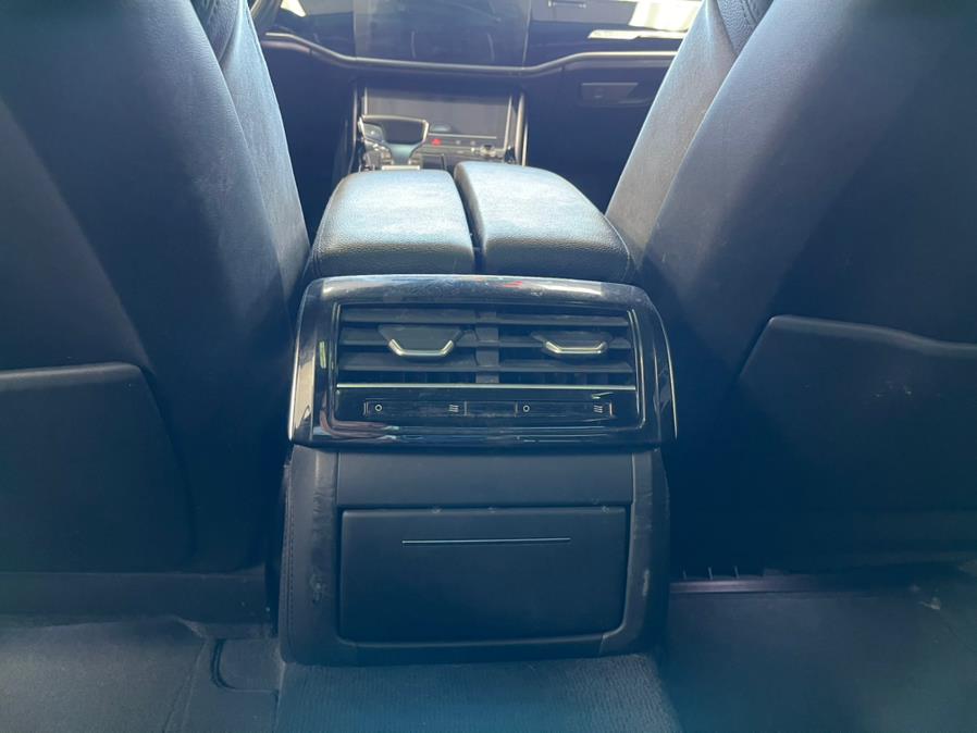 Used Audi A8 L 55 TFSI quattro 2019 | 5 Towns Drive. Inwood, New York Used Audi A8 L 55 TFSI quattro 2019 | 5 Towns Drive. Inwood, New York