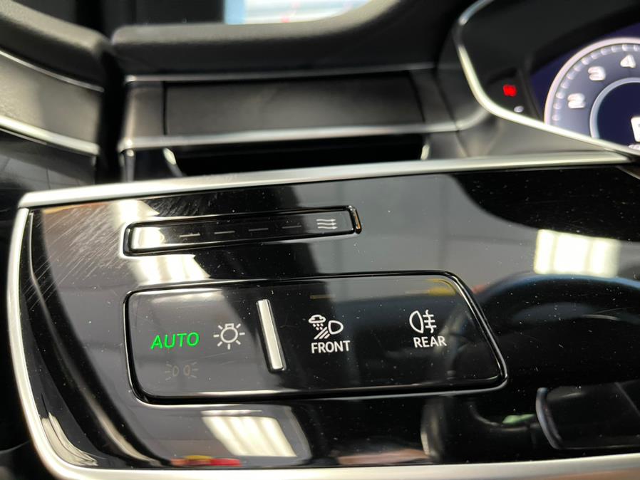 Used Audi A8 L 55 TFSI quattro 2019 | 5 Towns Drive. Inwood, New York Used Audi A8 L 55 TFSI quattro 2019 | 5 Towns Drive. Inwood, New York