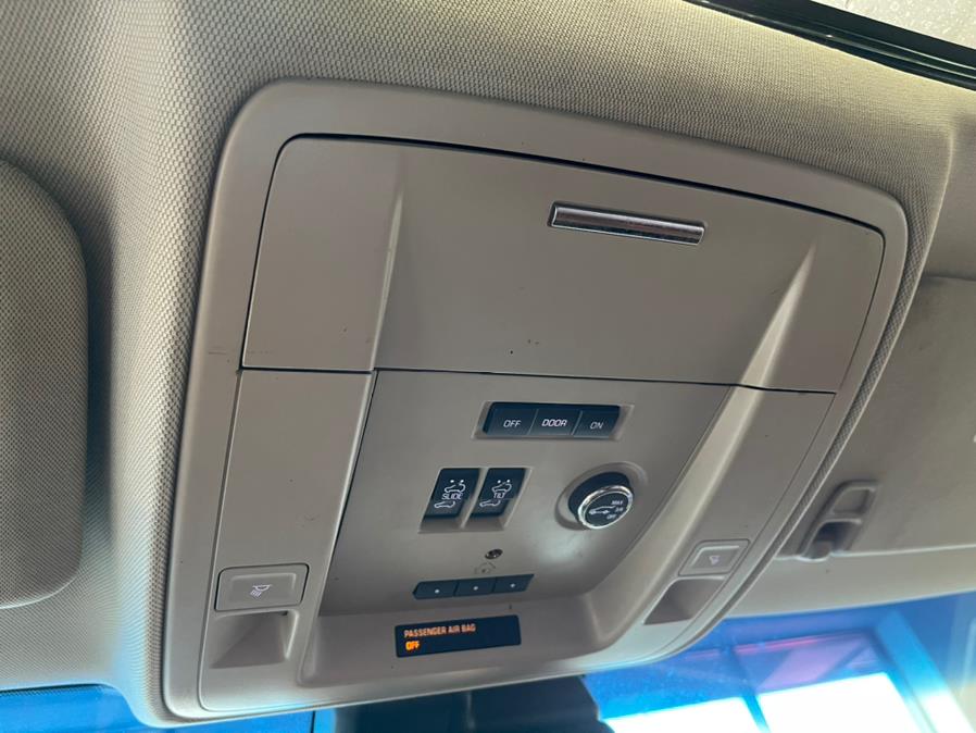 Used Chevrolet Tahoe 4WD 4dr Premier 2017 | 5 Towns Drive. Inwood, New York Used Chevrolet Tahoe 4WD 4dr Premier 2017 | 5 Towns Drive. Inwood, New York