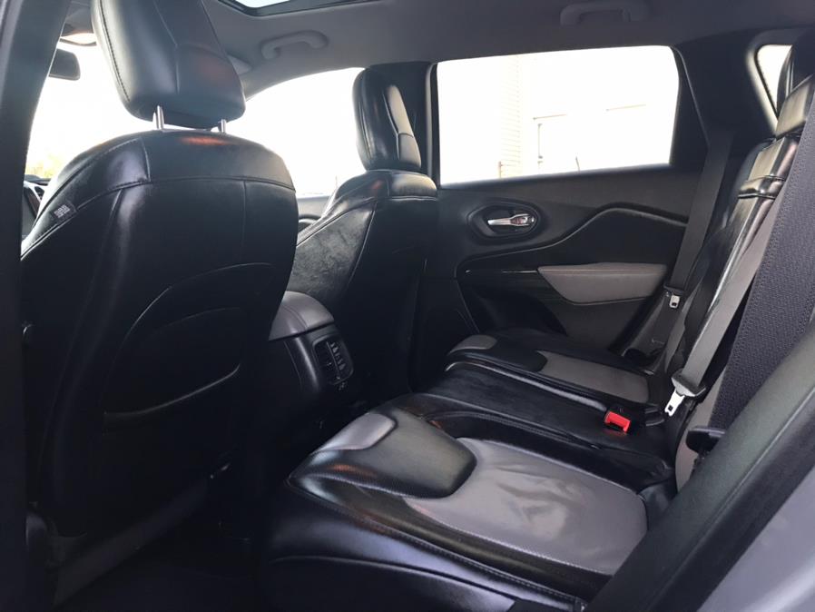 Used Jeep Cherokee 4WD 4dr Limited 2014 | Affordable Motors Inc. Bridgeport, Connecticut Used Jeep Cherokee 4WD 4dr Limited 2014 | Affordable Motors Inc. Bridgeport, Connecticut