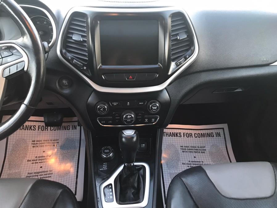 Used Jeep Cherokee 4WD 4dr Limited 2014 | Affordable Motors Inc. Bridgeport, Connecticut Used Jeep Cherokee 4WD 4dr Limited 2014 | Affordable Motors Inc. Bridgeport, Connecticut