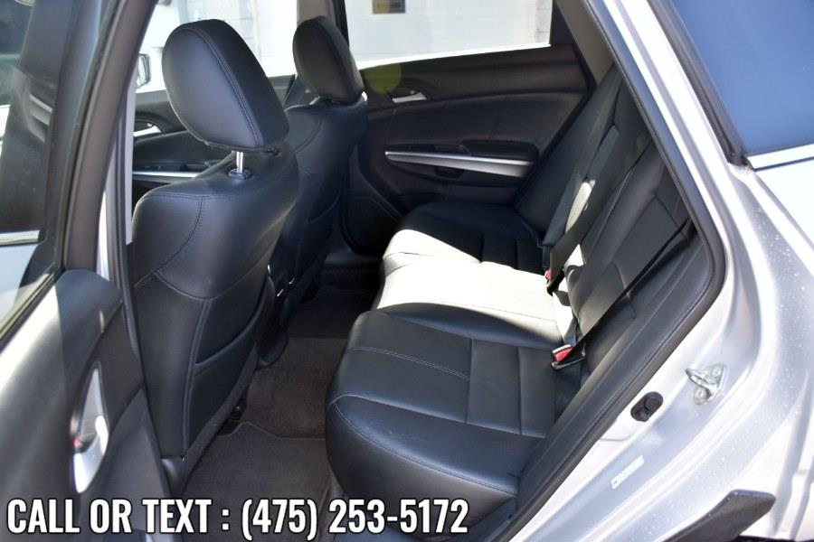 Used Honda Crosstour 4WD V6 5dr EX-L 2015 | Highline Car Connection. Waterbury, Connecticut Used Honda Crosstour 4WD V6 5dr EX-L 2015 | Highline Car Connection. Waterbury, Connecticut
