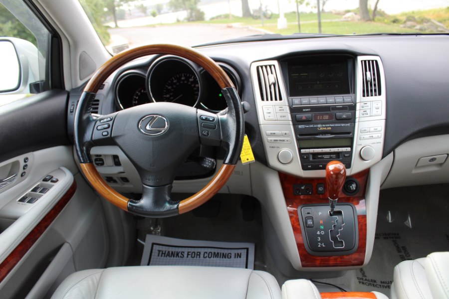 2005 Lexus RX 330 4dr SUV AWD, available for sale in Great Neck, New York | Great Neck Car Buyers & Sellers. Great Neck, New York 2005 Lexus RX 330 4dr SUV AWD, available for sale in Great Neck, New York | Great Neck Car Buyers & Sellers. Great Neck, New York