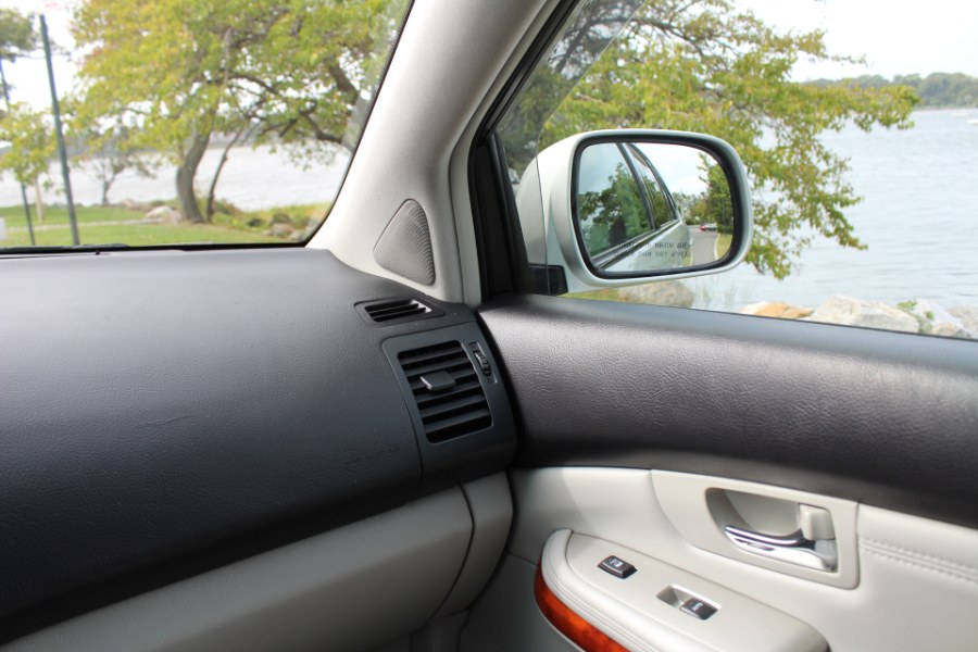 2005 Lexus RX 330 4dr SUV AWD, available for sale in Great Neck, New York | Great Neck Car Buyers & Sellers. Great Neck, New York 2005 Lexus RX 330 4dr SUV AWD, available for sale in Great Neck, New York | Great Neck Car Buyers & Sellers. Great Neck, New York
