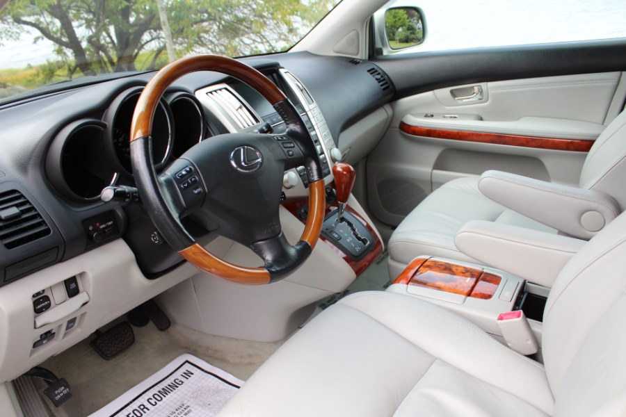 2005 Lexus RX 330 4dr SUV AWD, available for sale in Great Neck, New York | Great Neck Car Buyers & Sellers. Great Neck, New York 2005 Lexus RX 330 4dr SUV AWD, available for sale in Great Neck, New York | Great Neck Car Buyers & Sellers. Great Neck, New York