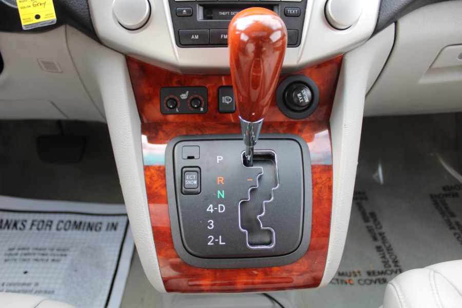2005 Lexus RX 330 4dr SUV AWD, available for sale in Great Neck, New York | Great Neck Car Buyers & Sellers. Great Neck, New York 2005 Lexus RX 330 4dr SUV AWD, available for sale in Great Neck, New York | Great Neck Car Buyers & Sellers. Great Neck, New York