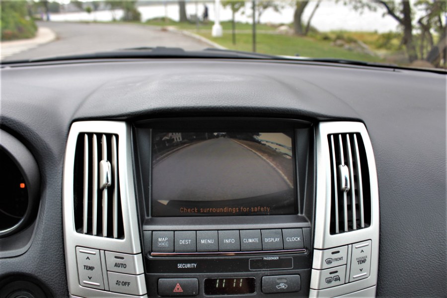 2005 Lexus RX 330 4dr SUV AWD, available for sale in Great Neck, New York | Great Neck Car Buyers & Sellers. Great Neck, New York 2005 Lexus RX 330 4dr SUV AWD, available for sale in Great Neck, New York | Great Neck Car Buyers & Sellers. Great Neck, New York