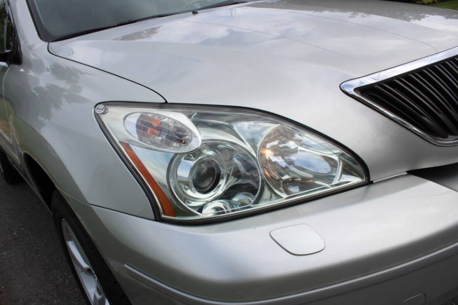 2005 Lexus RX 330 4dr SUV AWD, available for sale in Great Neck, New York | Great Neck Car Buyers & Sellers. Great Neck, New York 2005 Lexus RX 330 4dr SUV AWD, available for sale in Great Neck, New York | Great Neck Car Buyers & Sellers. Great Neck, New York