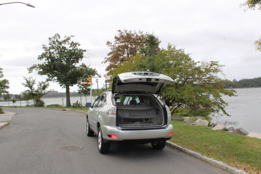 2005 Lexus RX 330 4dr SUV AWD, available for sale in Great Neck, New York | Great Neck Car Buyers & Sellers. Great Neck, New York 2005 Lexus RX 330 4dr SUV AWD, available for sale in Great Neck, New York | Great Neck Car Buyers & Sellers. Great Neck, New York