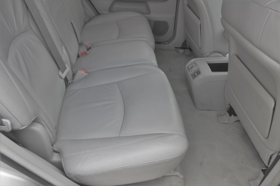 2005 Lexus RX 330 4dr SUV AWD, available for sale in Great Neck, New York | Great Neck Car Buyers & Sellers. Great Neck, New York 2005 Lexus RX 330 4dr SUV AWD, available for sale in Great Neck, New York | Great Neck Car Buyers & Sellers. Great Neck, New York