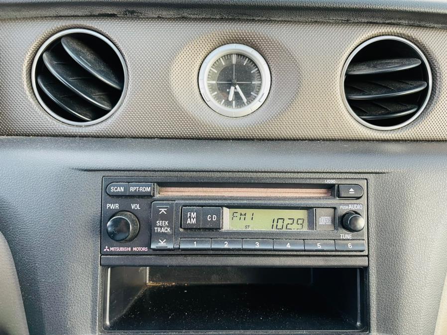 Used Mitsubishi Outlander 4dr AWD LS 2004 | Supreme Automotive. New Britain, Connecticut Used Mitsubishi Outlander 4dr AWD LS 2004 | Supreme Automotive. New Britain, Connecticut