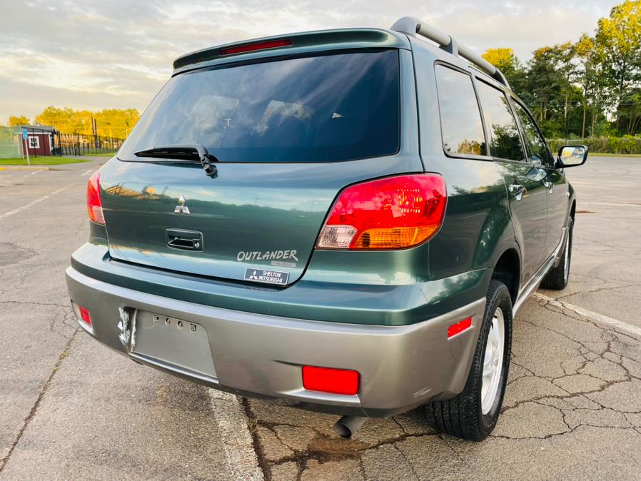 Used Mitsubishi Outlander 4dr AWD LS 2004 | Supreme Automotive. New Britain, Connecticut Used Mitsubishi Outlander 4dr AWD LS 2004 | Supreme Automotive. New Britain, Connecticut