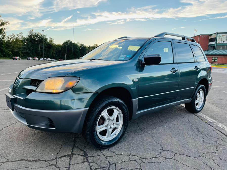 Used Mitsubishi Outlander 4dr AWD LS 2004 | Supreme Automotive. New Britain, Connecticut Used Mitsubishi Outlander 4dr AWD LS 2004 | Supreme Automotive. New Britain, Connecticut